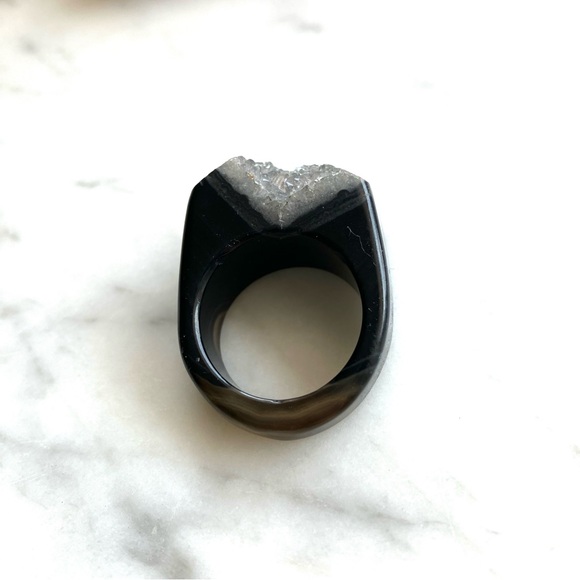 Black Sardonyx Geode Druzy Ring - Picture 4 of 10